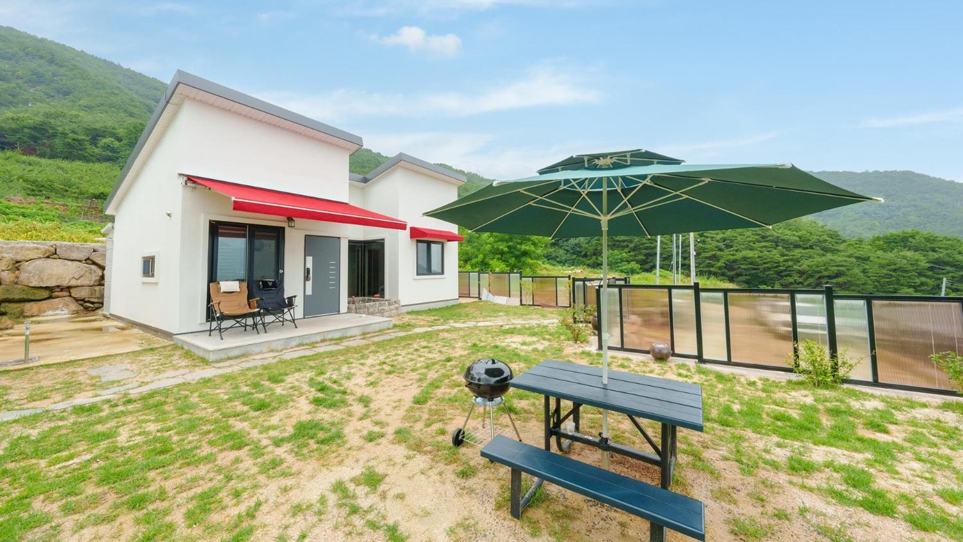 Gyeongsan Stage-ipple Pet Pension Room photo